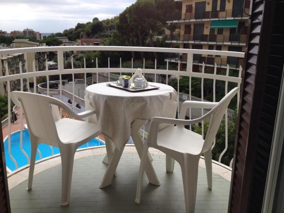 Hotel Paco Pietra Ligure Eksteriør bilde