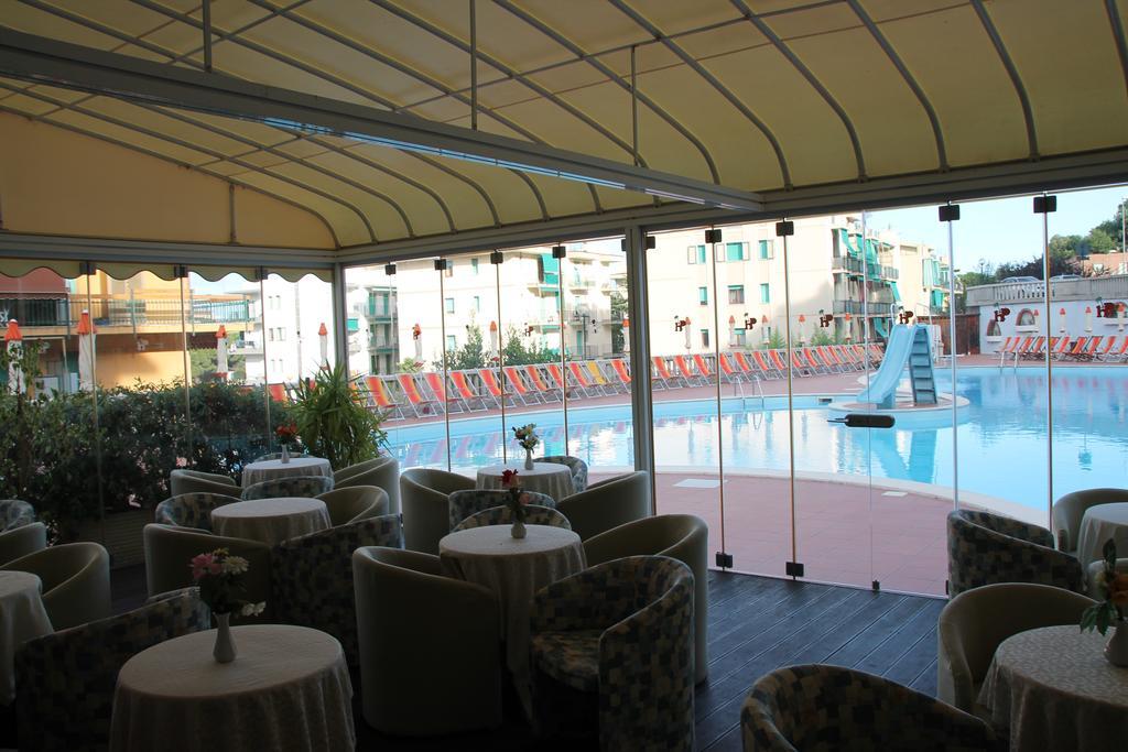 Hotel Paco Pietra Ligure Eksteriør bilde
