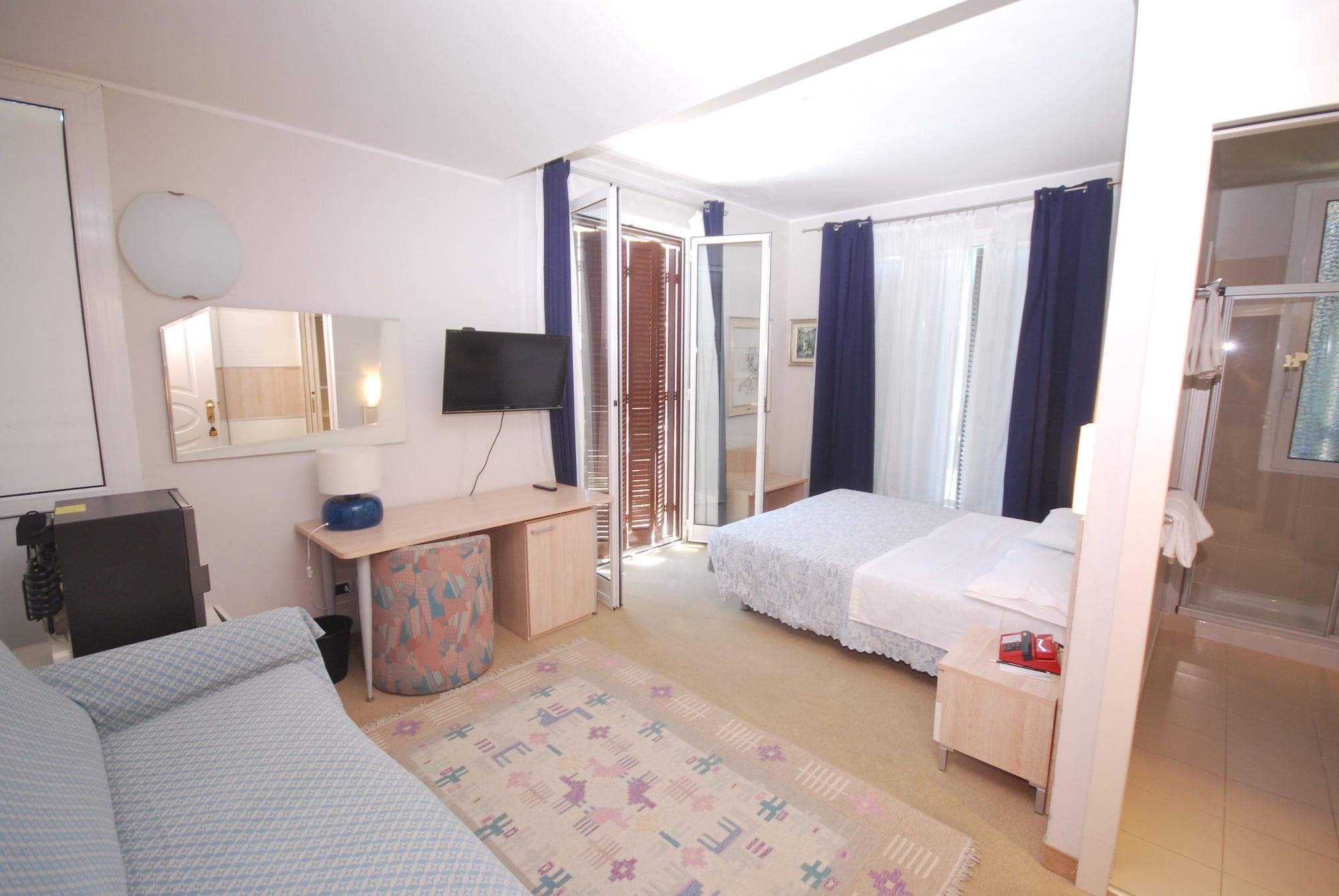 Hotel Paco Pietra Ligure Eksteriør bilde