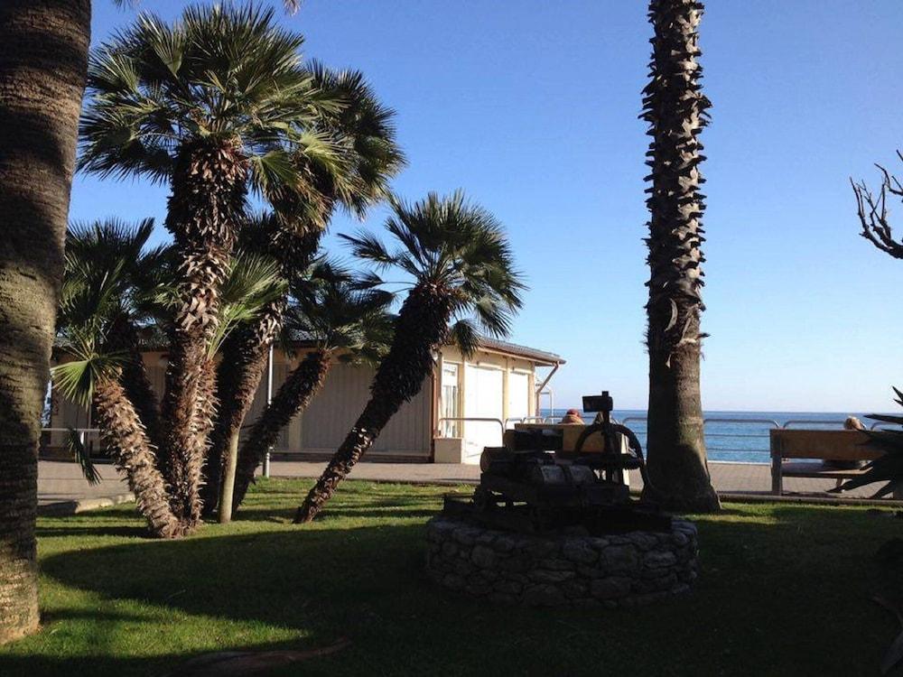 Hotel Paco Pietra Ligure Eksteriør bilde