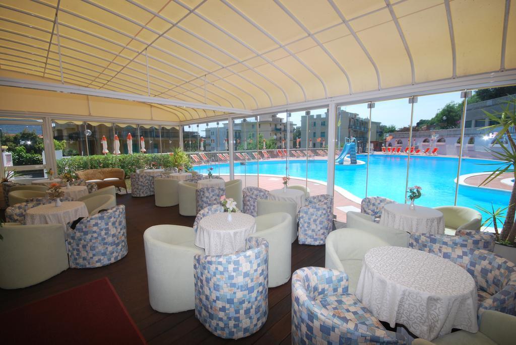 Hotel Paco Pietra Ligure Eksteriør bilde