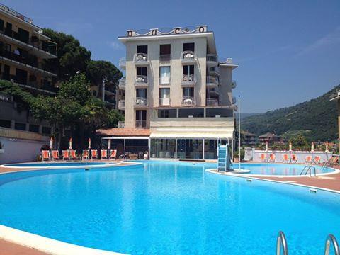 Hotel Paco Pietra Ligure Eksteriør bilde