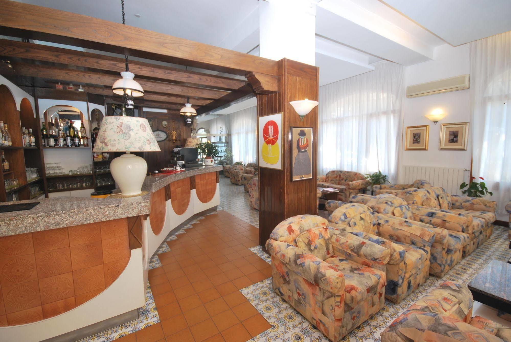 Hotel Paco Pietra Ligure Eksteriør bilde